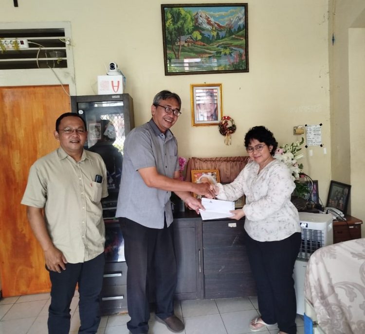 Penyerahan Santunan Pensiunan LIA
